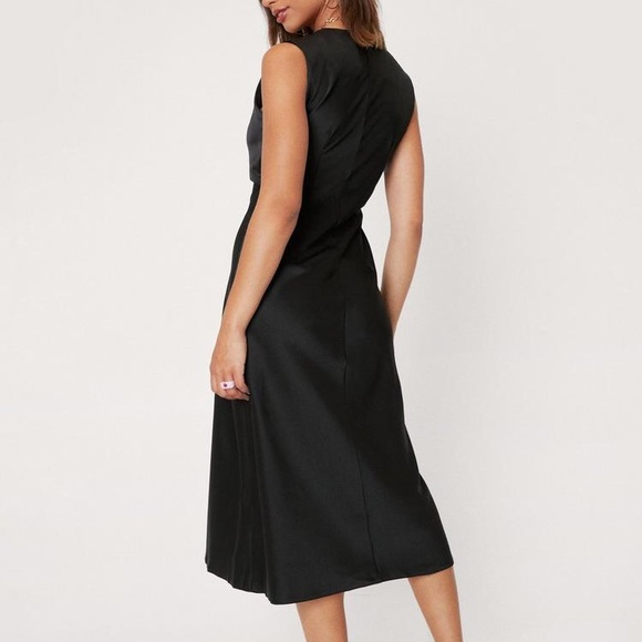 NWT—Twist Front Satin Midi Slip Dress—Nasty Gal - Picture 4 of 5